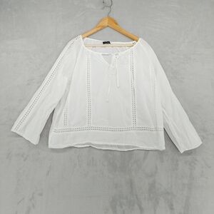 JustFashionNow Boho White Long Sleeve V-Neck Eyelet Drawstring Blouse P1825
